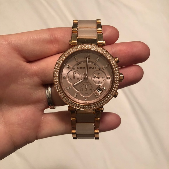 Michael Kors rose gold Parker watch - Picture 1 of 2